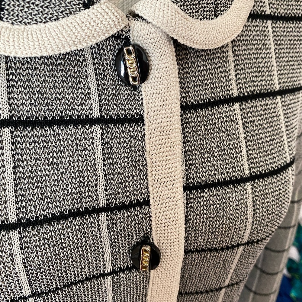 Castleberry Cardigan Sweater Vintage Classic Black White Windowpane Knit Size 16